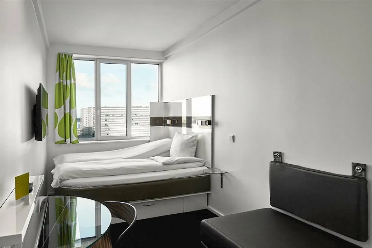 Hotel Wakeup Copenhagen - Bernstorffsgade 2*,  Dinamarca